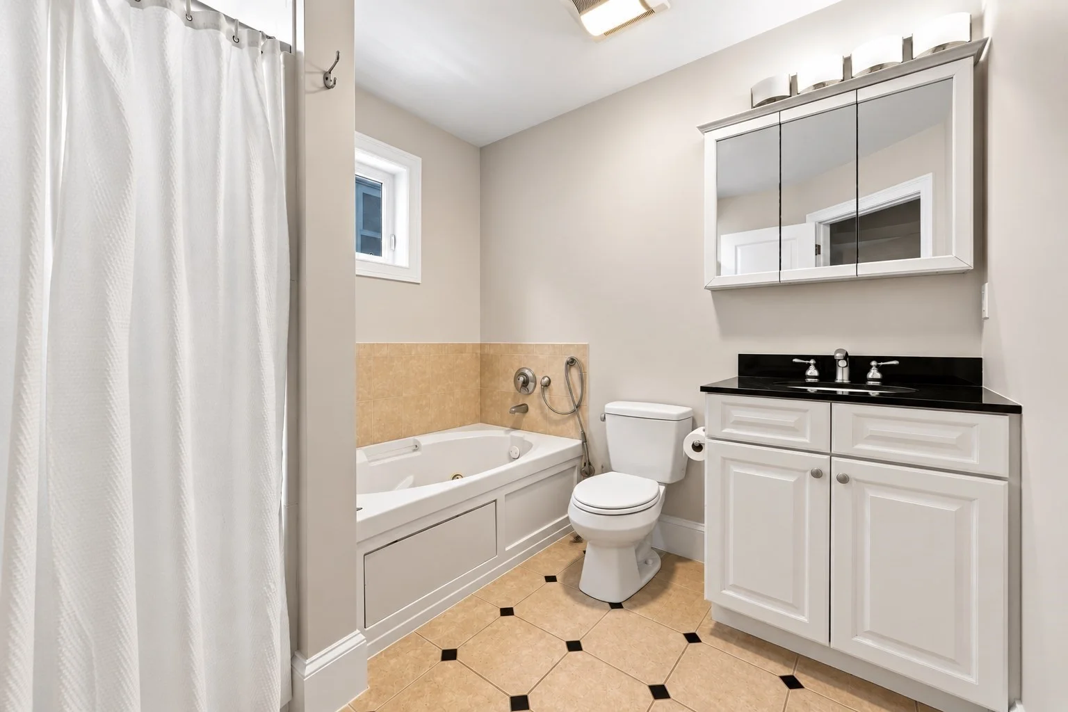 2 bed, 1 bath apartment for rent at 28 Mitchell St Unit 1, South Boston — photo 9 of 16