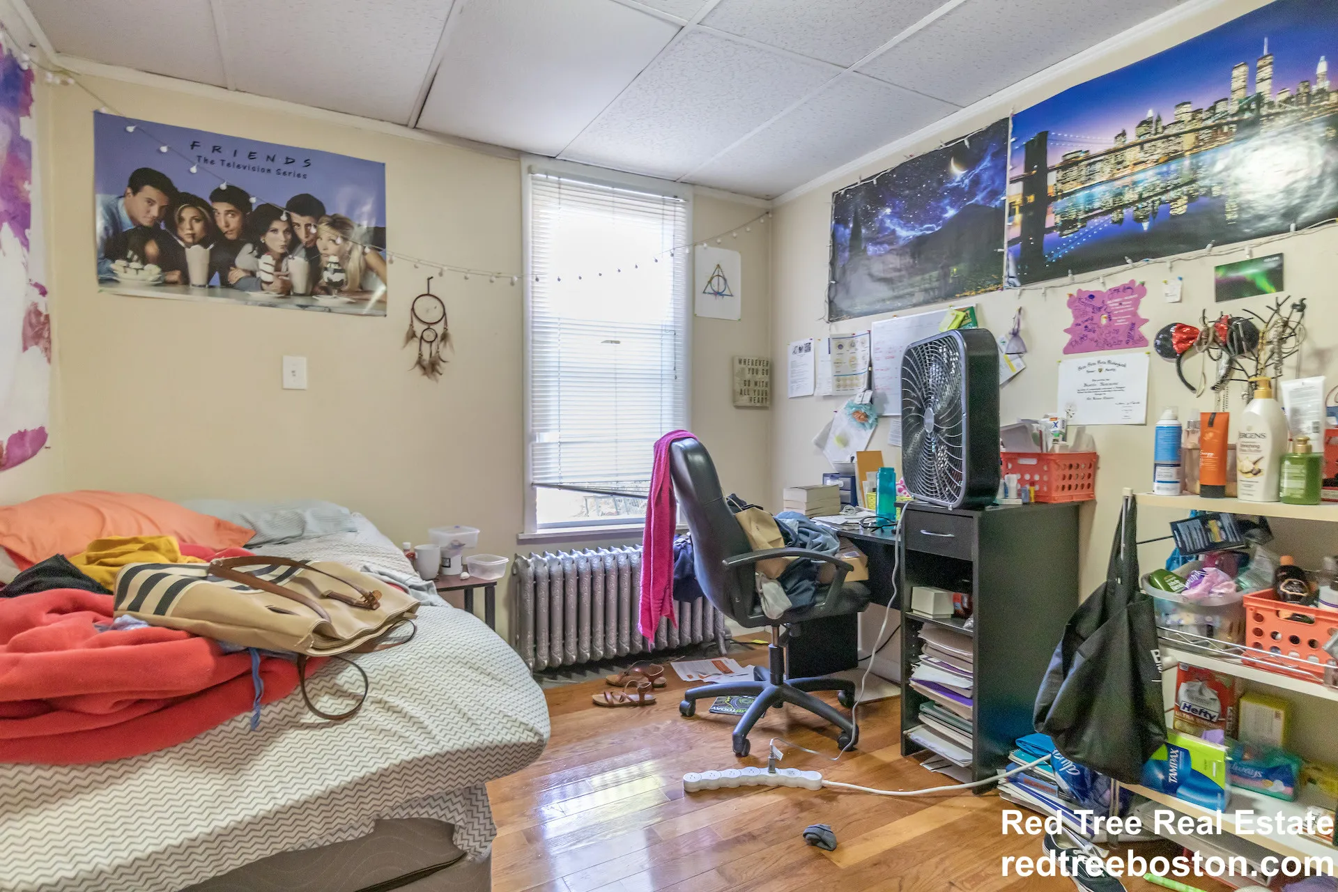 3 bed, 1 bath apartment for rent at 28 Monmouth St Unit 1, East Boston