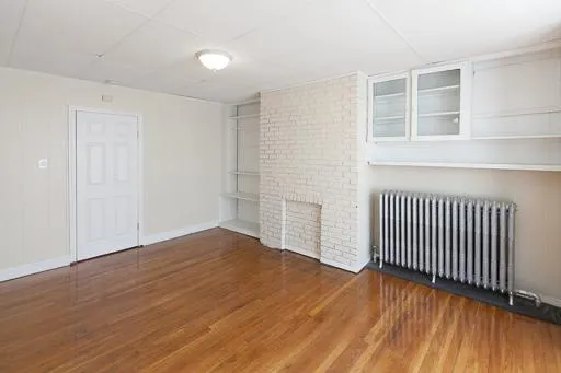 3 bed, 1 bath apartment for rent at 28 Monmouth St Unit 2, Eagle Hill — photo 8 of 12