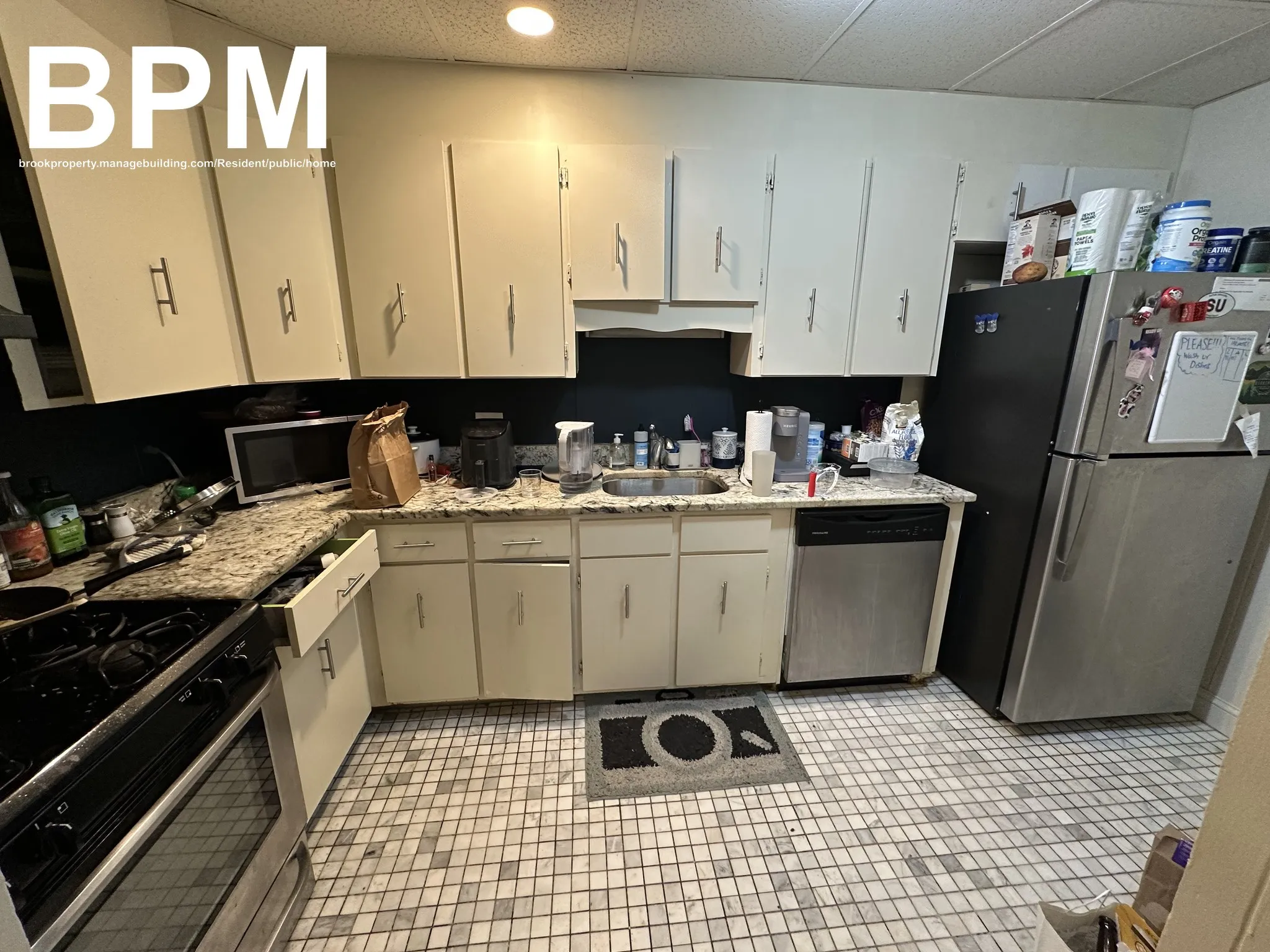 3 bed, 1 bath apartment for rent at 28 Monmouth St Unit 2, Eagle Hill — photo 1 of 12