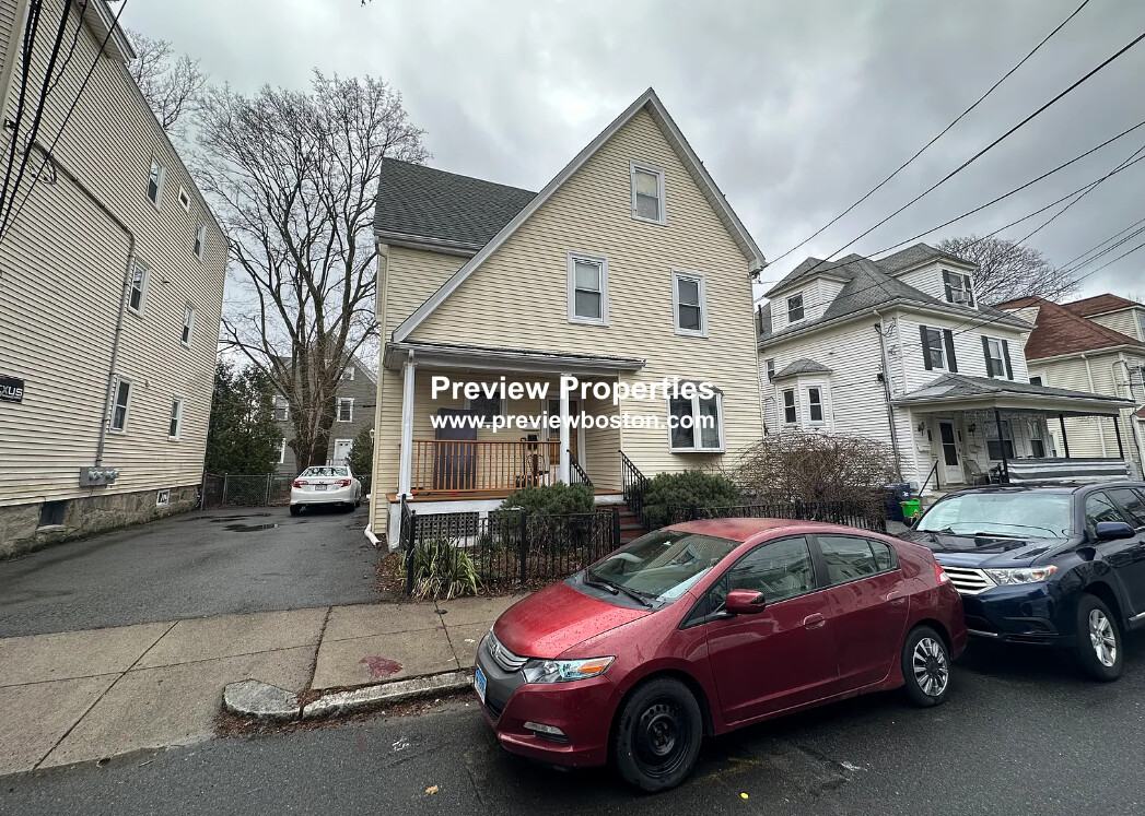 6 bed, 3 bath apartment for rent at 28 Montfern Ave Unit P, Oak Square — photo 26 of 26