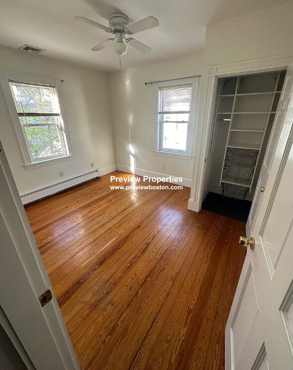 6 bed, 3 bath apartment for rent at 28 Montfern Ave Unit P, Oak Square — photo 19 of 26