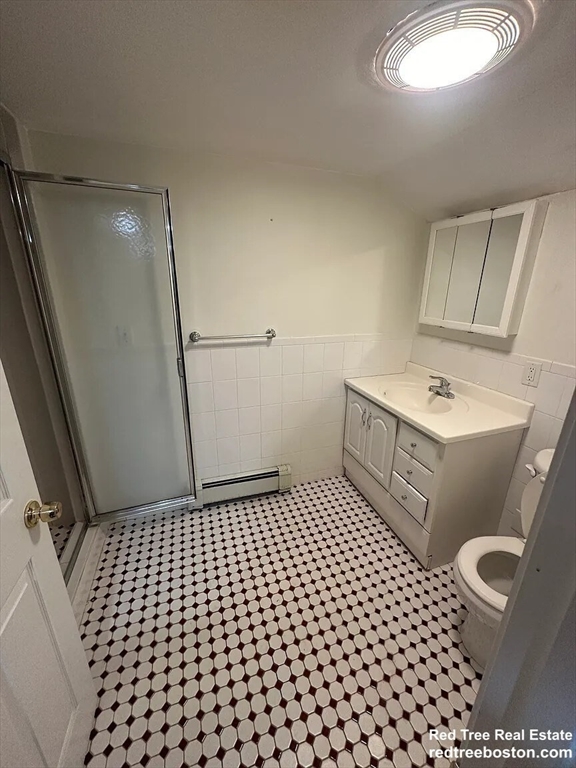 6 bed, 3 bath apartment for rent at 28 Montfern Unit 1, Brighton — photo 7 of 9