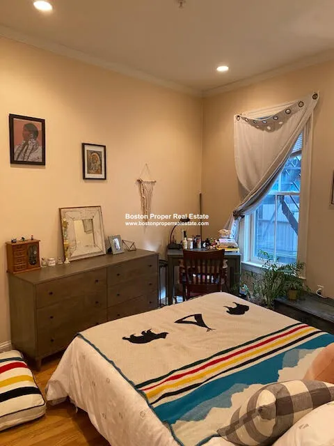 2 bed, 1 bath apartment for rent at 28 Montgomery St Unit 4, South End — photo 6 of 12