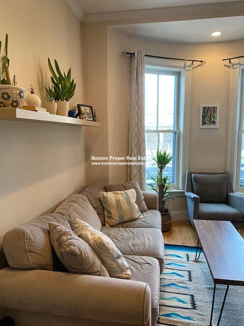2 bed, 1 bath apartment for rent at 28 Montgomery St Unit 4, South End — photo 3 of 12