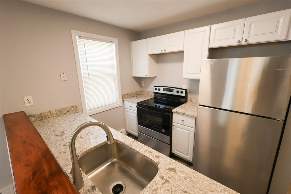 3 bed, 1 bath apartment for rent at 28 Mora St Unit 2, Dorchester — photo 2 of 19