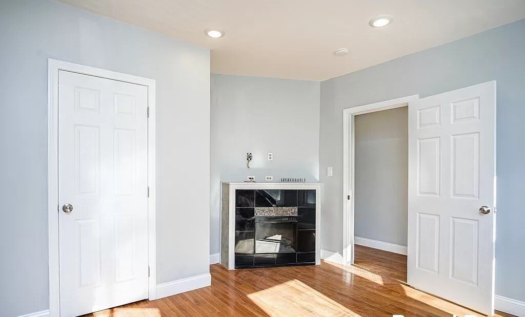 3 bed, 2 bath apartment for rent at 28 Moreland St Unit 1, Winter Hill — photo 10 of 10