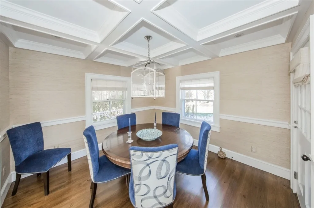 4 bed, 3 bath apartment for rent at 28 Morey Ln, Nantucket — photo 11 of 41