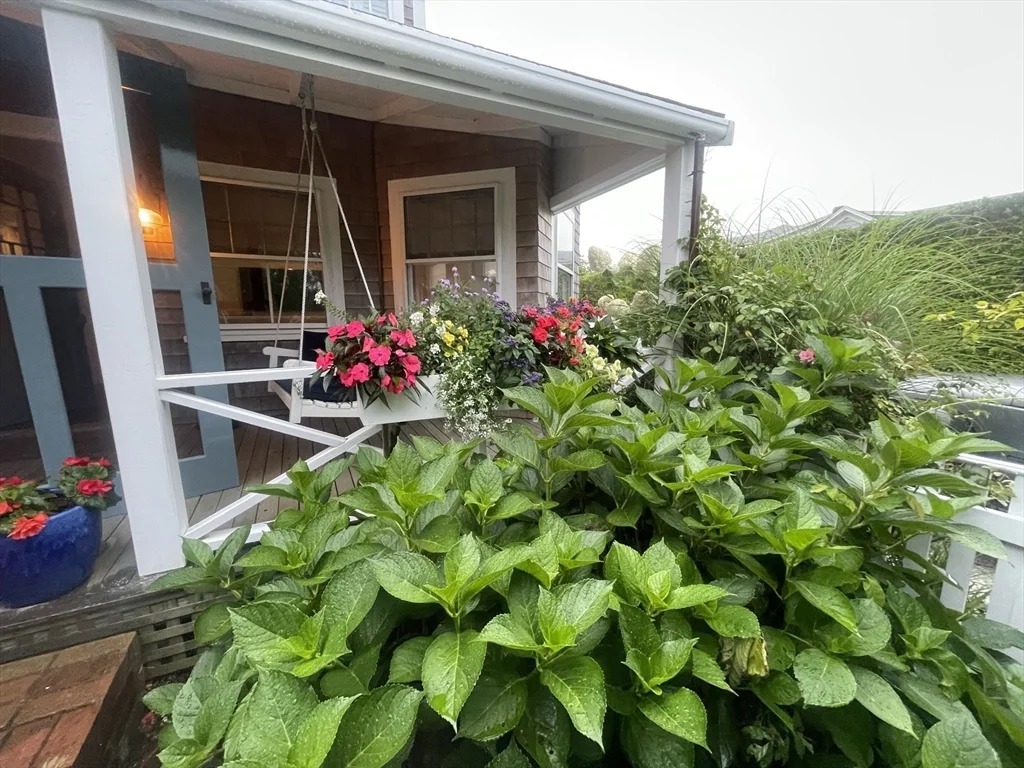 4 bed, 3 bath apartment for rent at 28 Morey Ln, Nantucket — photo 39 of 41