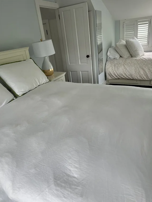 4 bed, 3 bath apartment for rent at 28 Morey Ln, Nantucket — photo 18 of 41