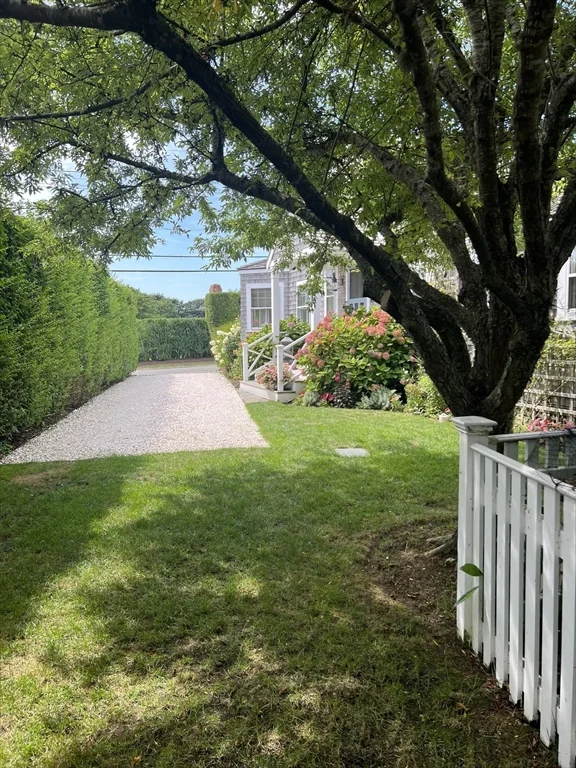 4 bed, 3 bath apartment for rent at 28 Morey Ln, Nantucket — photo 25 of 41