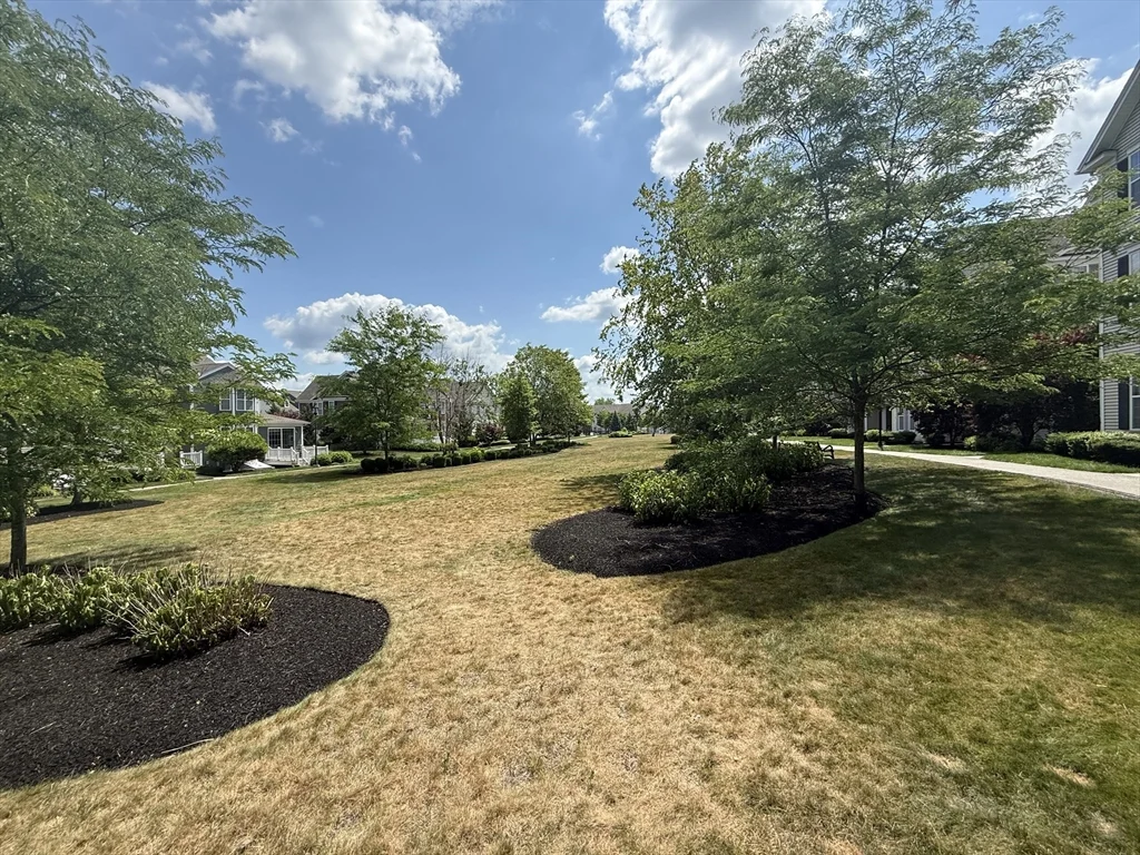 3 bed, 2 bath apartment for rent at 28 Moses Wheelock Ln Unit 28, Westborough — photo 36 of 42