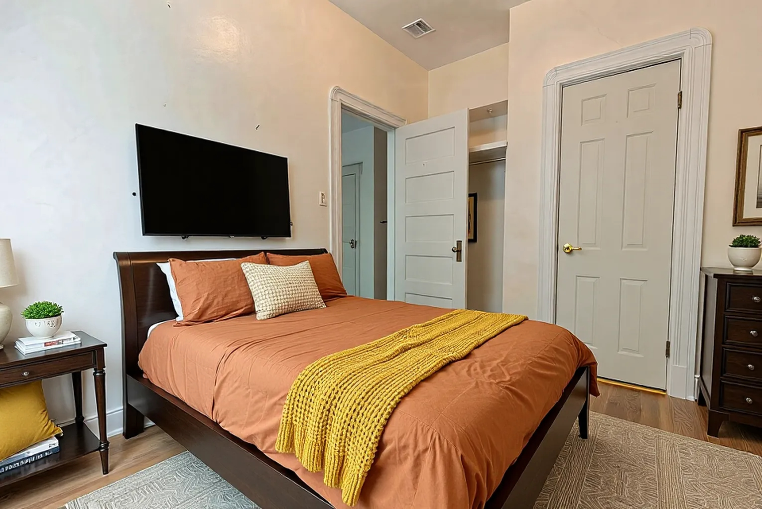 1 bed, 1 bath apartment for rent at 28 Myrtle St Unit 3, Beacon Hill — photo 5 of 5