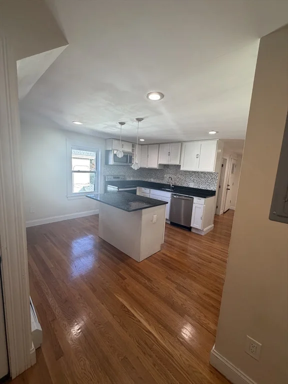 2 bed, 1 bath apartment for rent at 28 Newhall Unit 3, Malden — photo 8 of 13