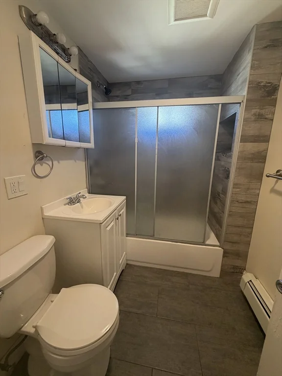 2 bed, 1 bath apartment for rent at 28 Newhall Unit 3, Malden — photo 6 of 13