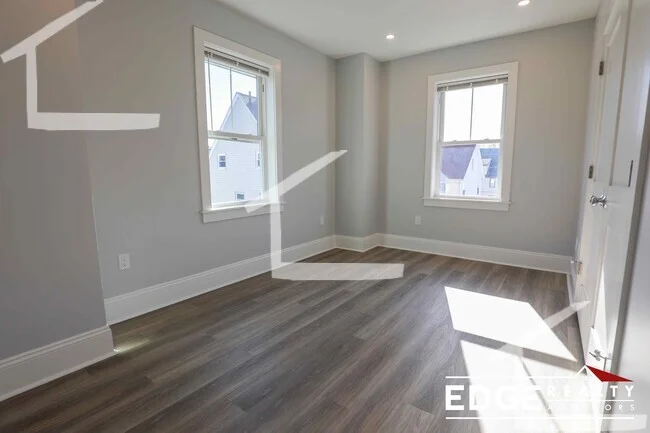 5 bed, 3 bath apartment for rent at 28 North Beacon St Unit 2, Allston — photo 6 of 10