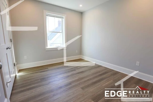 5 bed, 3 bath apartment for rent at 28 North Beacon St Unit 2, Allston — photo 9 of 10