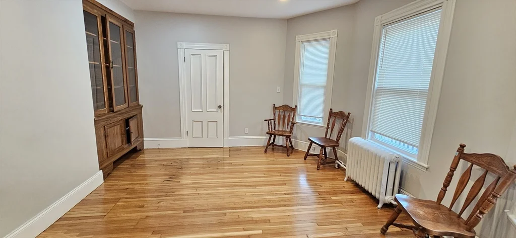6 bed, 2 bath apartment for rent at 28 Oakley St Unit 1, Dorchester — photo 4 of 10