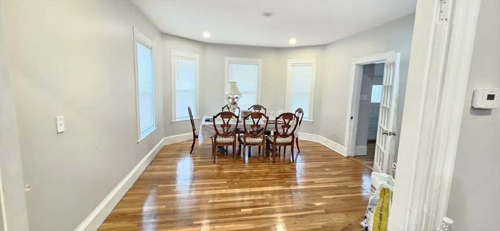 5 bed, 2 bath apartment for rent at 28 Oakley St Unit 28, Dorchester — photo 6 of 17