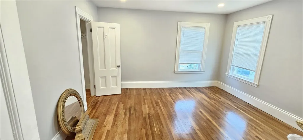 5 bed, 2 bath apartment for rent at 28 Oakley St Unit 28, Dorchester — photo 14 of 17