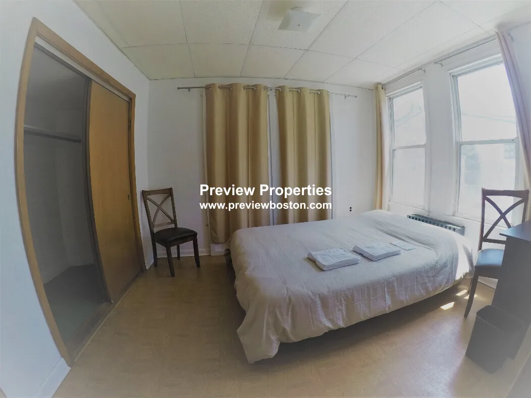 3.5 bed, 1 bath apartment for rent at 28 Orleans St Unit 2, East Boston — photo 12 of 13