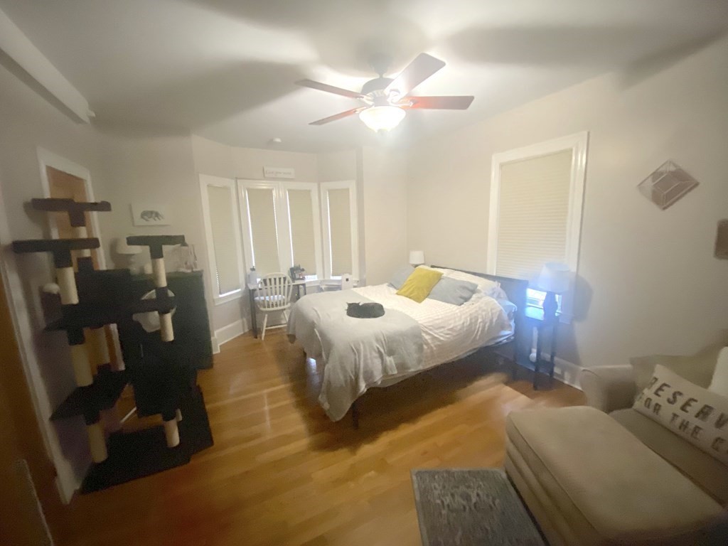 2 bed, 1 bath apartment for rent at 28 Otis St Unit 1, East Somerville — photo 4 of 6