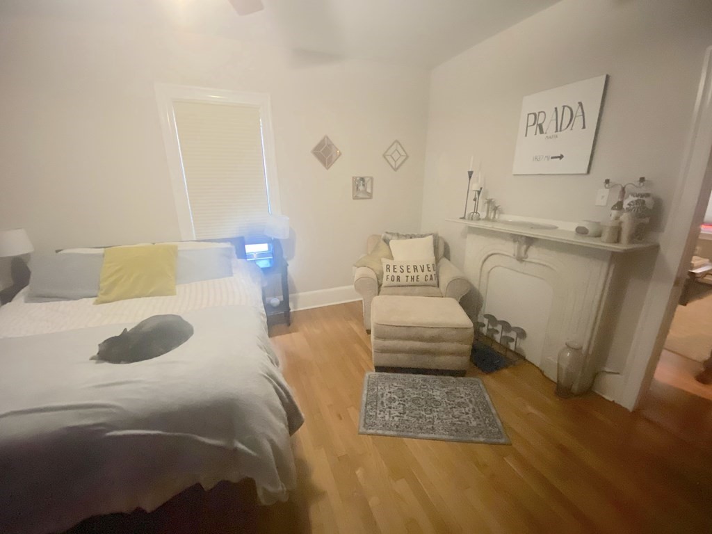 2 bed, 1 bath apartment for rent at 28 Otis St Unit 1, East Somerville — photo 5 of 6