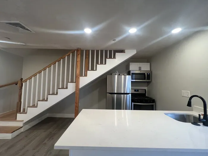 2 bed, 1 bath apartment for rent at 28 Otis St Unit 28R, East Somerville — photo 9 of 19