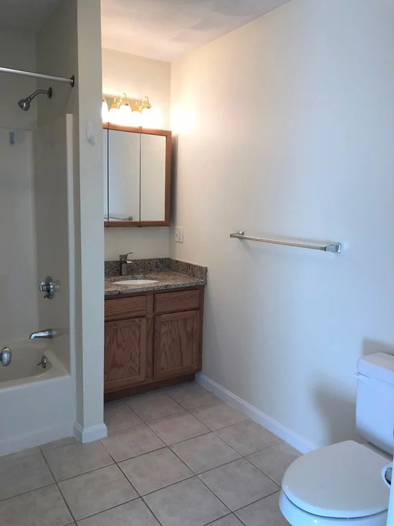 2 bed, 1 bath apartment for rent at 28 Oval Rd Unit 6, Wollaston — photo 8 of 12