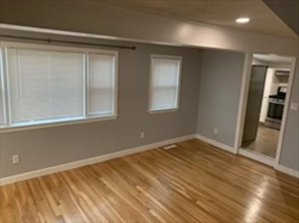 3 bed, 1 bath apartment for rent at 28 Paomet Rd, Weymouth — photo 18 of 21