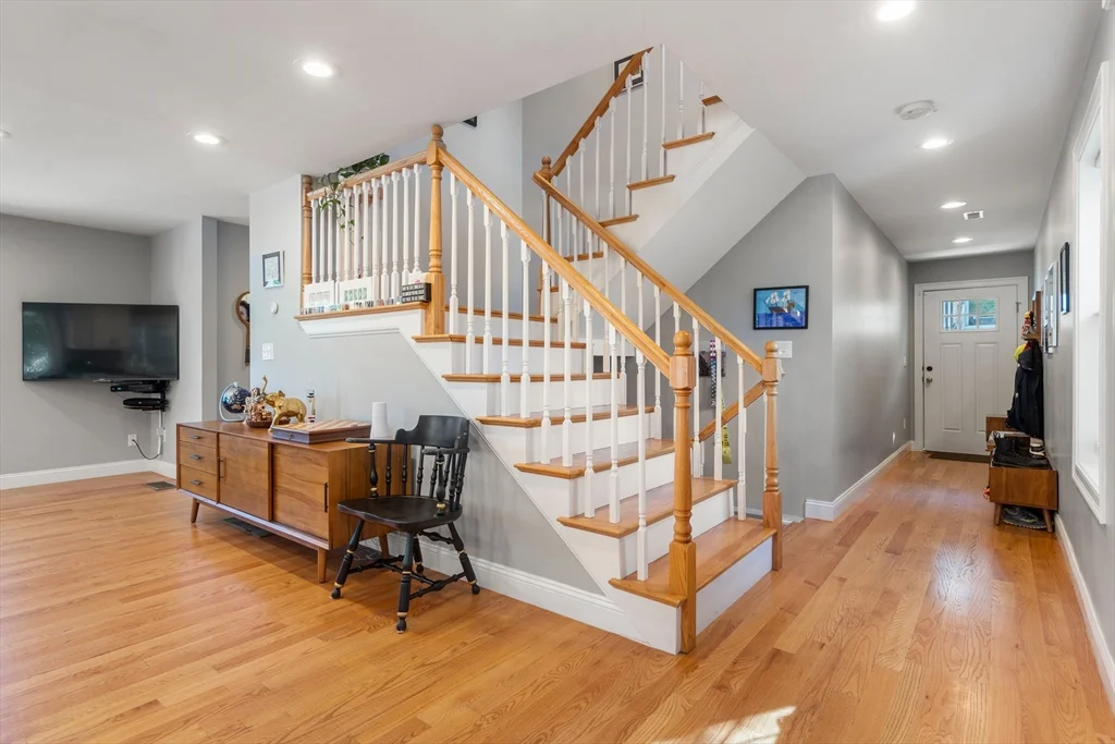 3 bed, 3 bath apartment for rent at 28 Park Ave, Medford — photo 10 of 35