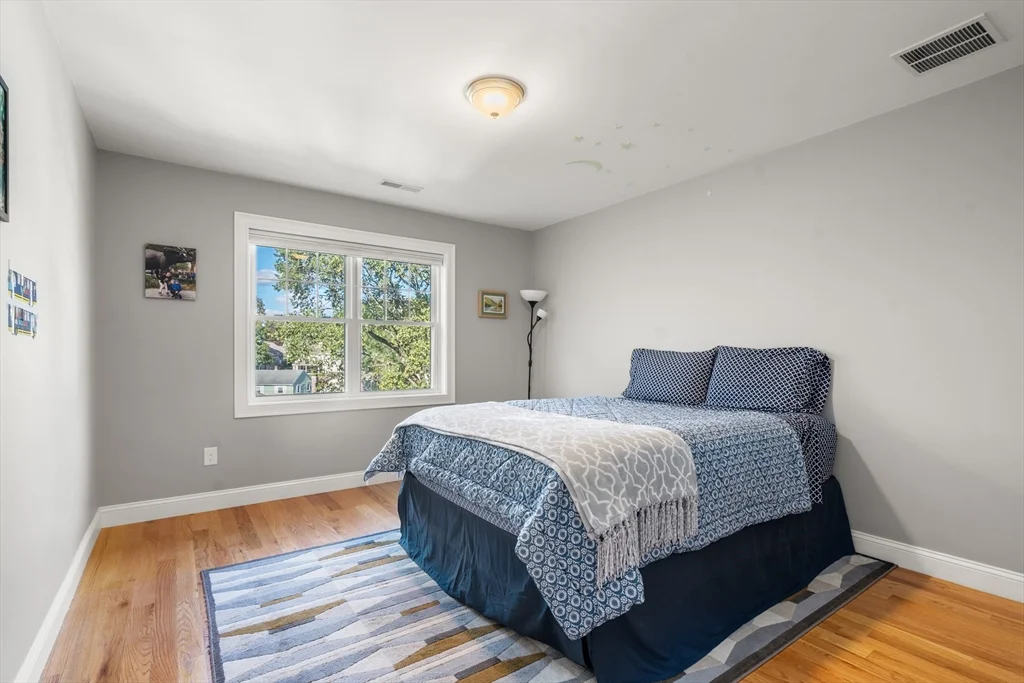 3 bed, 3 bath apartment for rent at 28 Park Ave, Medford — photo 13 of 35