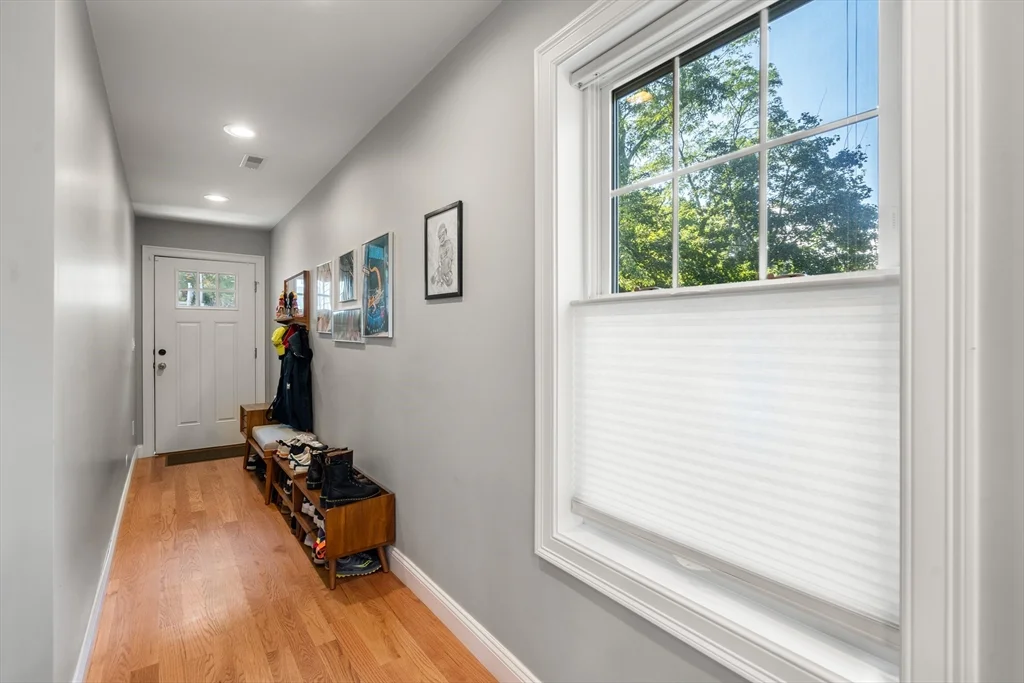 3 bed, 3 bath apartment for rent at 28 Park Ave, Medford — photo 2 of 35