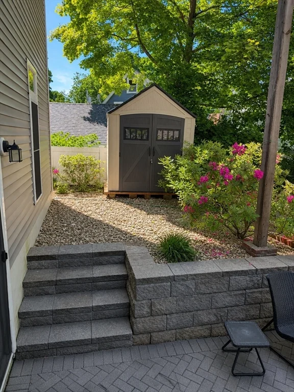 3 bed, 3 bath apartment for rent at 28 Park Ave, Medford — photo 34 of 35