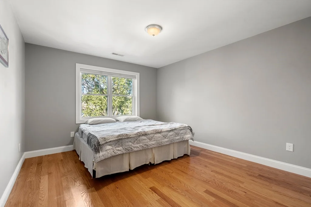 3 bed, 3 bath apartment for rent at 28 Park Ave, Medford — photo 15 of 35