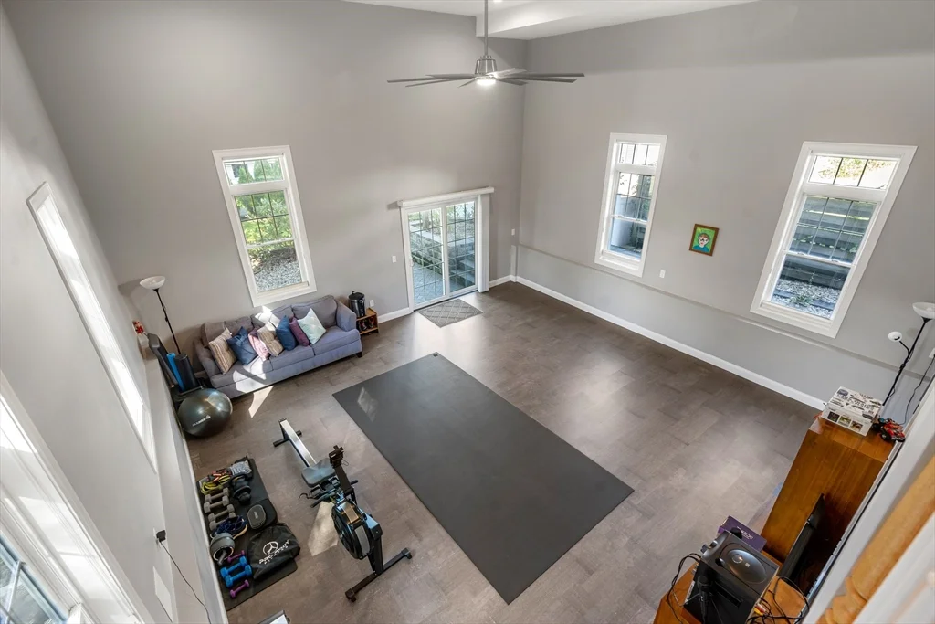 3 bed, 3 bath apartment for rent at 28 Park Ave, Medford — photo 29 of 35