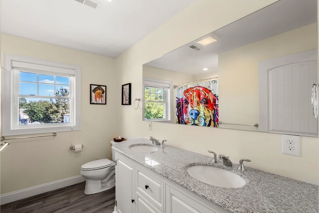 3 bed, 3 bath apartment for rent at 28 Park Ave, Medford — photo 17 of 35