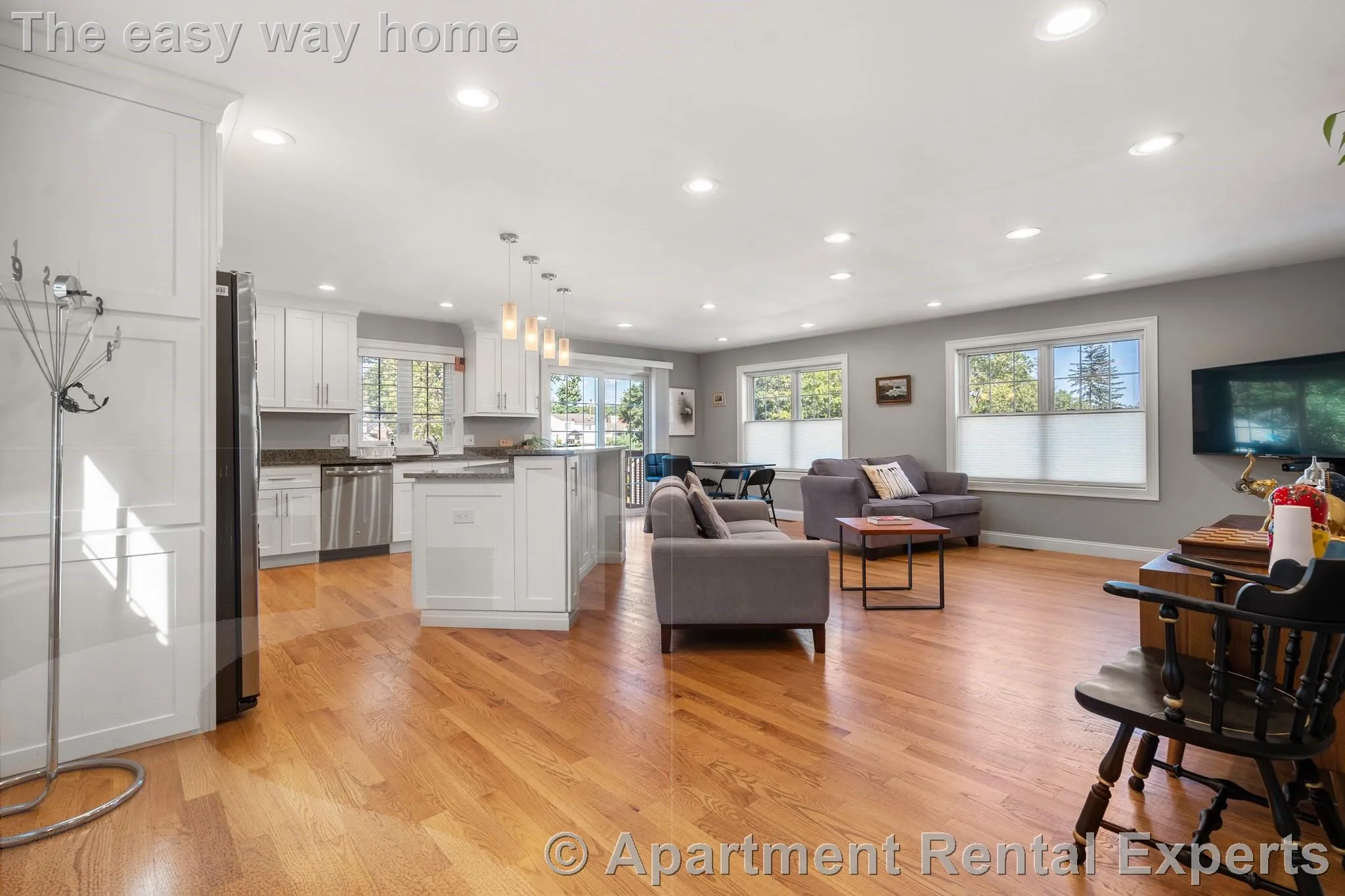 3 bed, 3 bath apartment for rent at 28 Park Ave, Medford — photo 3 of 34