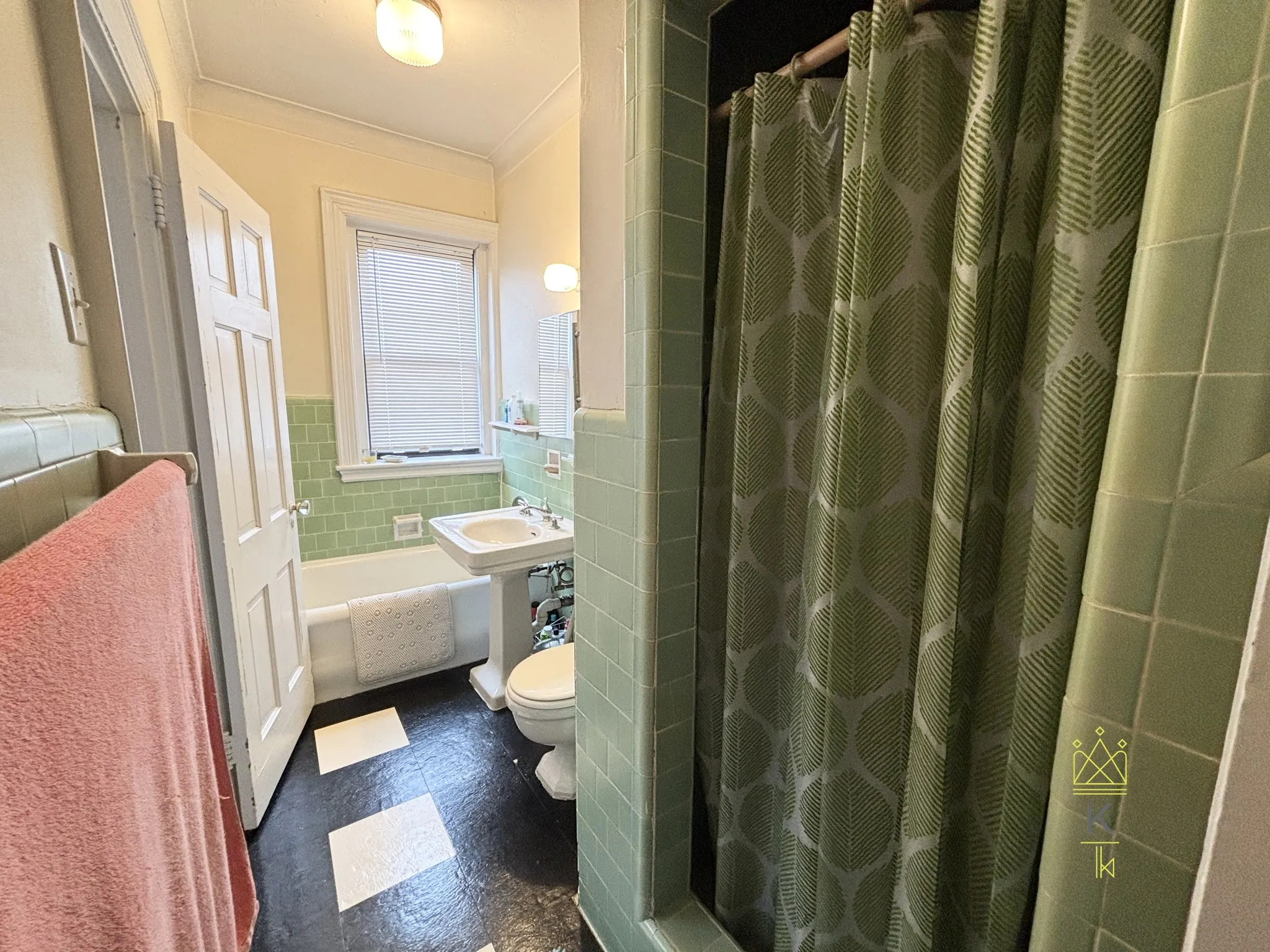 3 bed, 2 bath apartment for rent at 28 Park St Unit 3, Griggs Park — photo 12 of 19