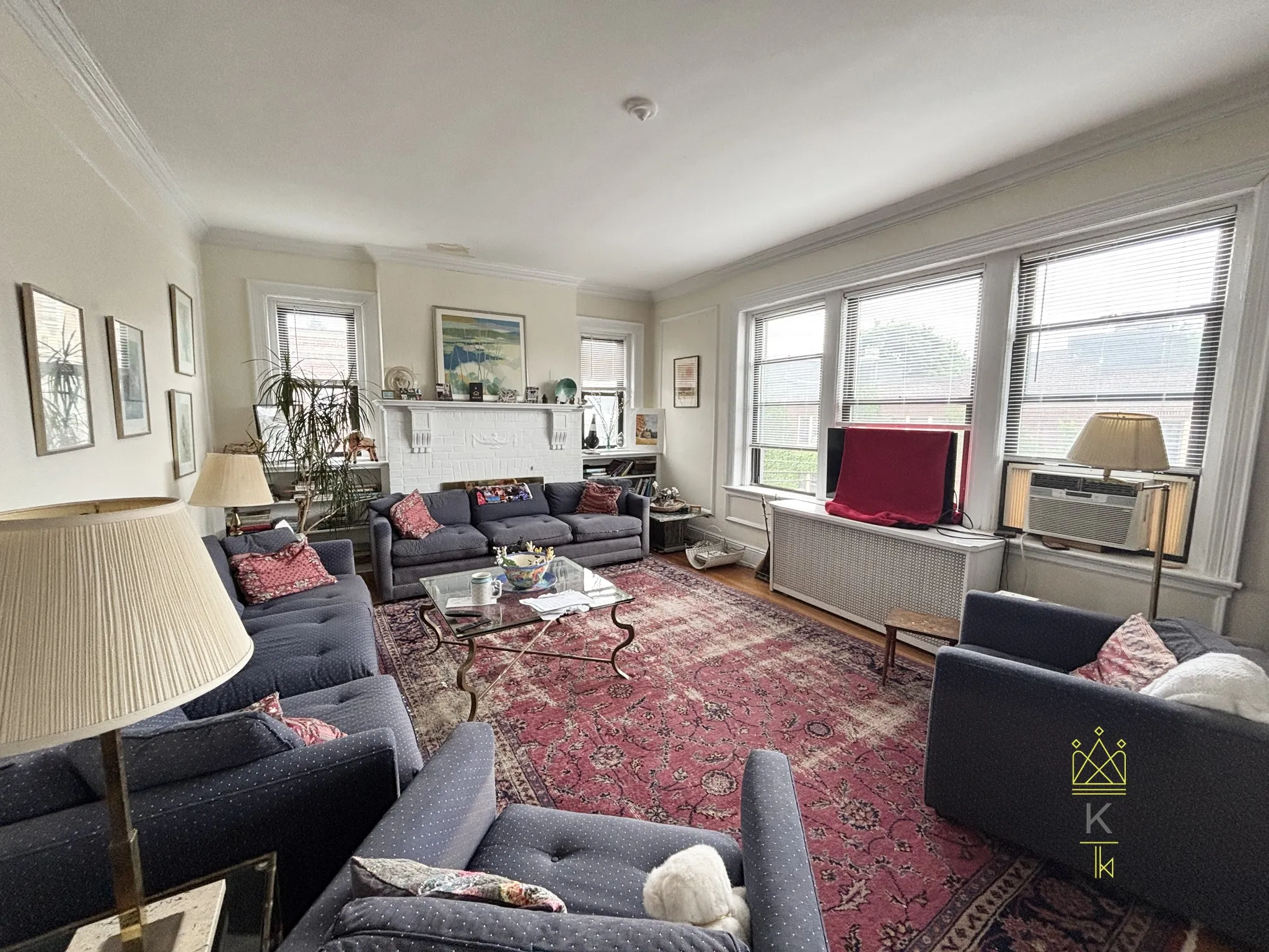 3 bed, 2 bath apartment for rent at 28 Park St Unit 3, Griggs Park — photo 1 of 19