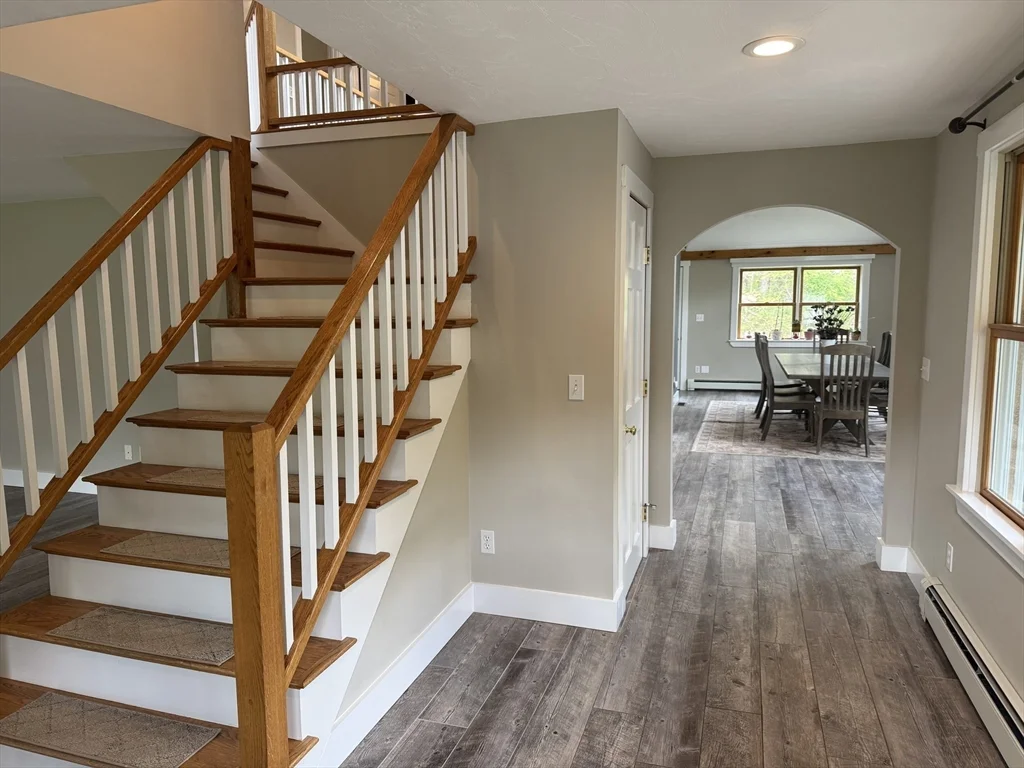 4 bed, 2 bath apartment for rent at 28 Paul Rd, Eddyville — photo 6 of 39