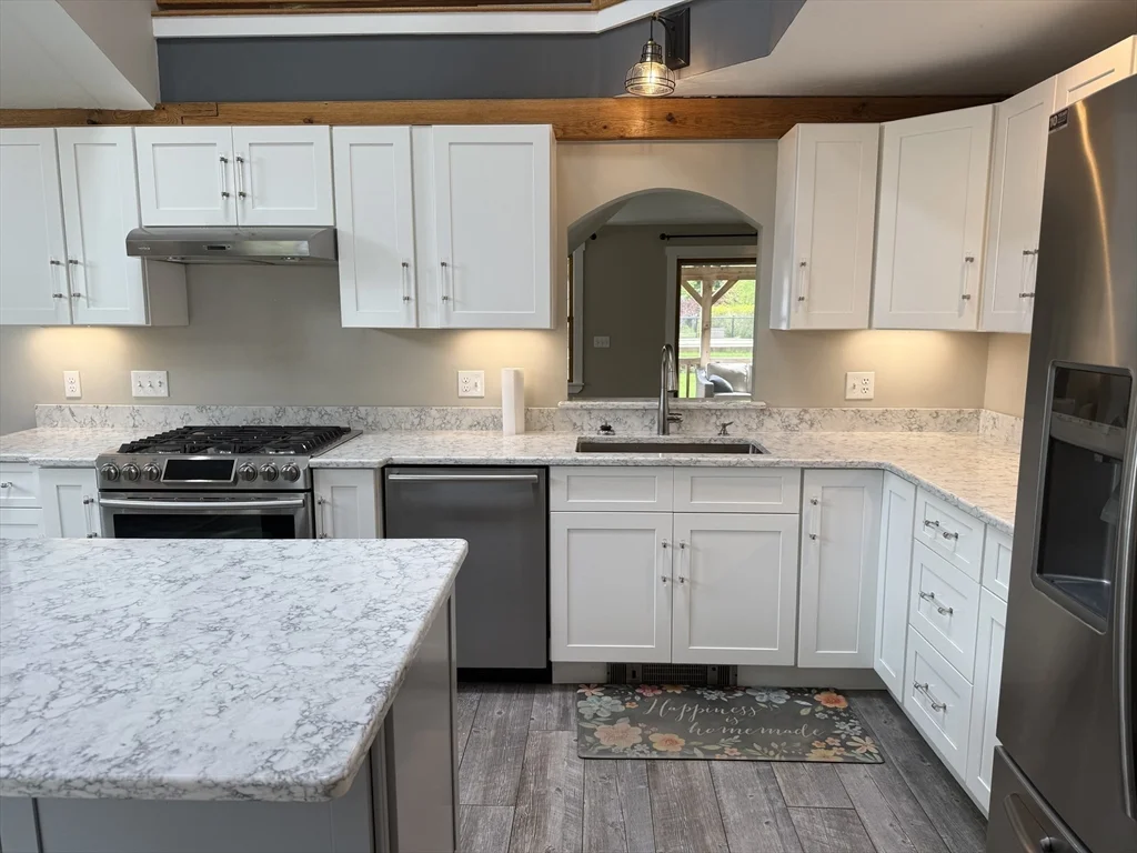 4 bed, 2 bath apartment for rent at 28 Paul Rd, Eddyville — photo 11 of 39