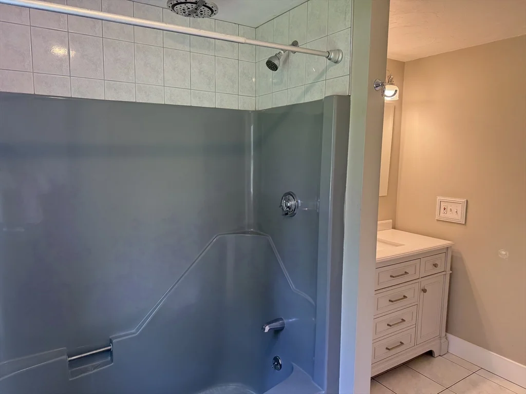 4 bed, 2 bath apartment for rent at 28 Paul Rd, Eddyville — photo 18 of 39