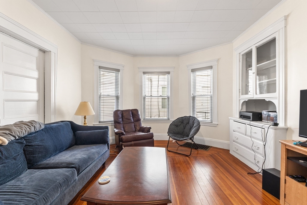 2 bed, 1 bath apartment for rent at 28 Pearson Rd Unit 1, Powderhouse — photo 2 of 18