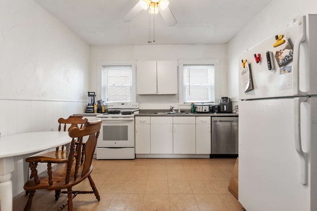 2 bed, 1 bath apartment for rent at 28 Pearson Rd Unit 1, Powderhouse — photo 3 of 18