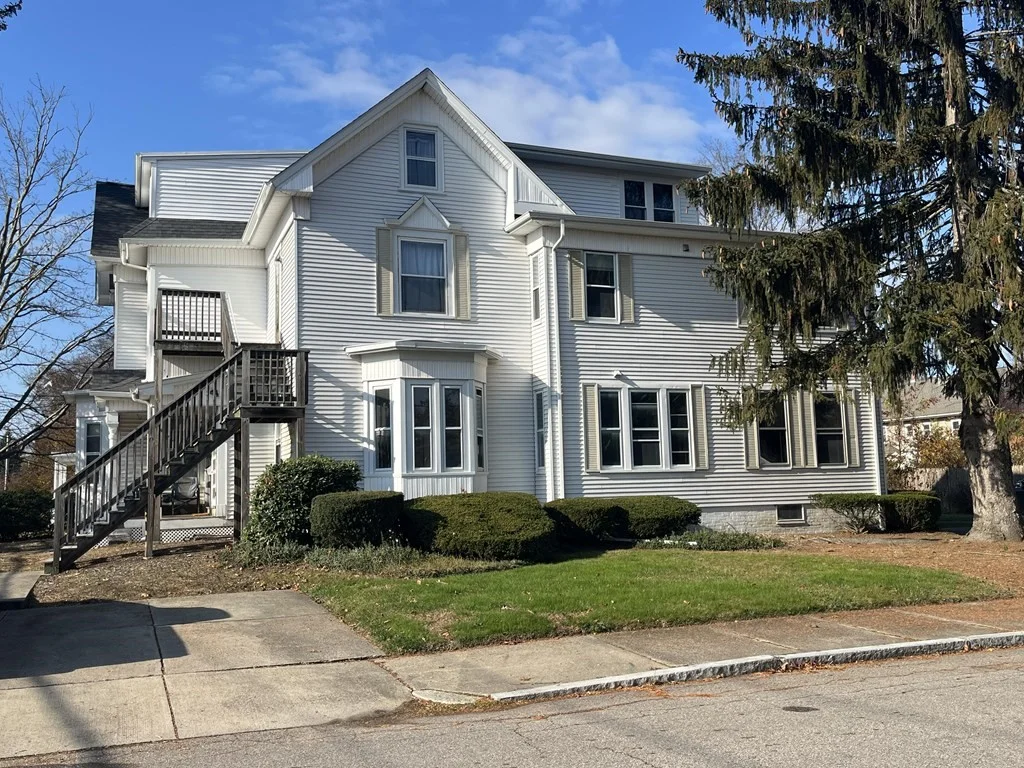 1 bed, 1 bath apartment for rent at 28 Peck St Unit 1, Attleboro