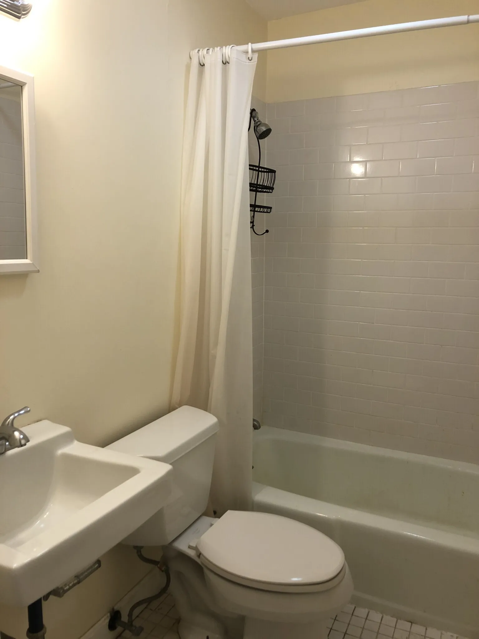 2 bed, 1 bath apartment for rent at 28 Phillips St Unit 1, Beacon Hill — photo 5 of 5