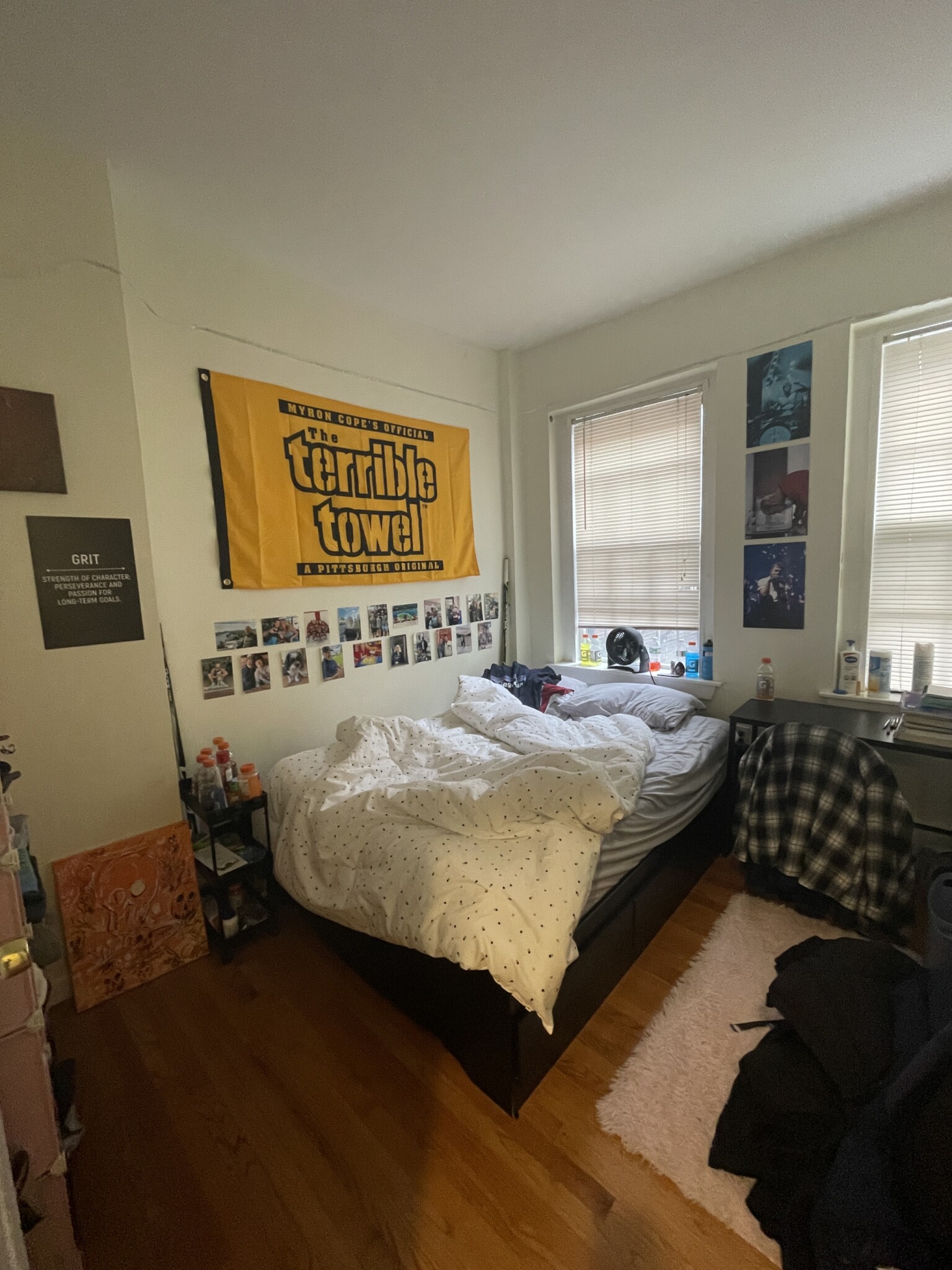 3 bed, 1 bath apartment for rent at 28 Phillips St Unit 2, Beacon Hill — photo 3 of 6