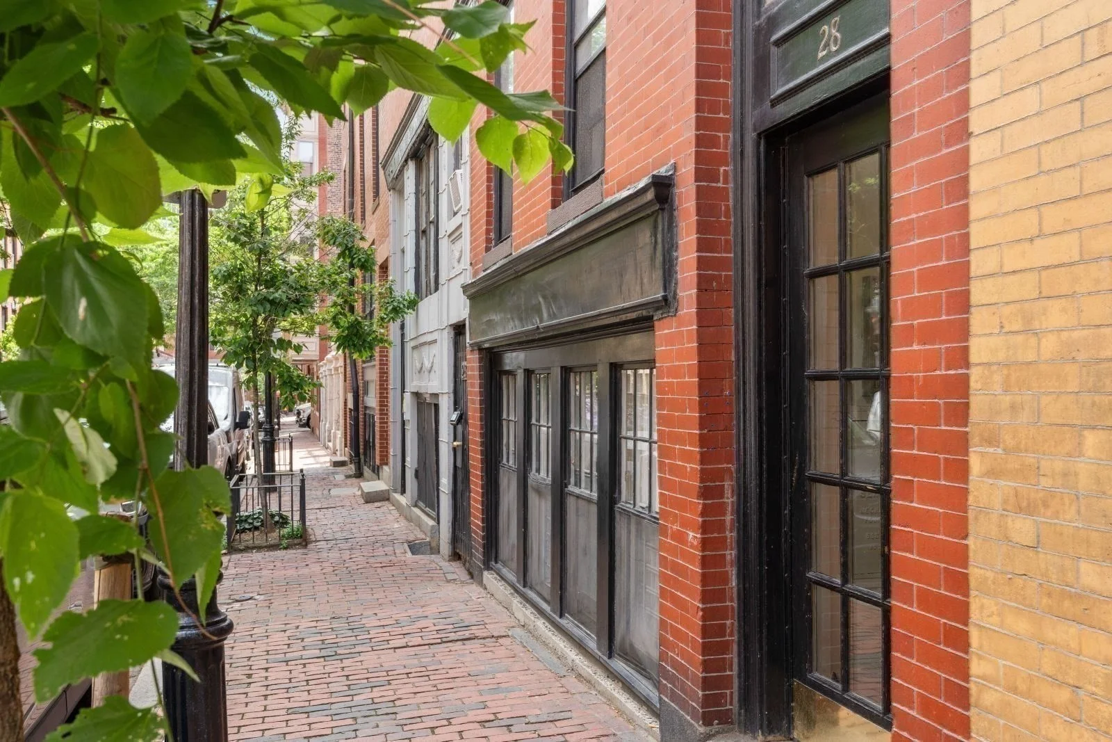 3 bed, 2 bath apartment for rent at 28 Phillips St Unit 3, Beacon Hill — photo 13 of 15