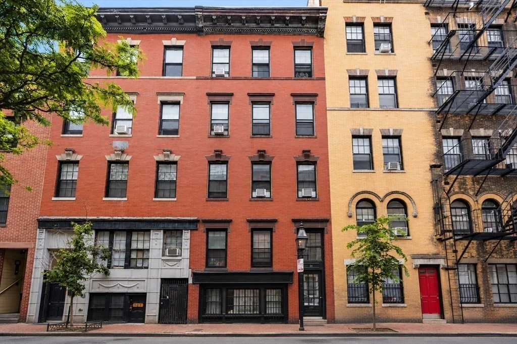 2 bed, 1 bath apartment for rent at 28 Phillips St Unit A, Beacon Hill — photo 11 of 12